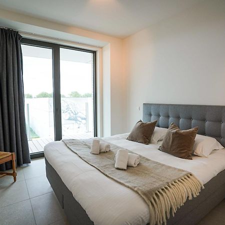 Huswell - Beautiful Apartment With Communal Pool And Gym Остенде Екстер'єр фото