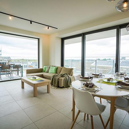 Huswell - Beautiful Apartment With Communal Pool And Gym Остенде Екстер'єр фото