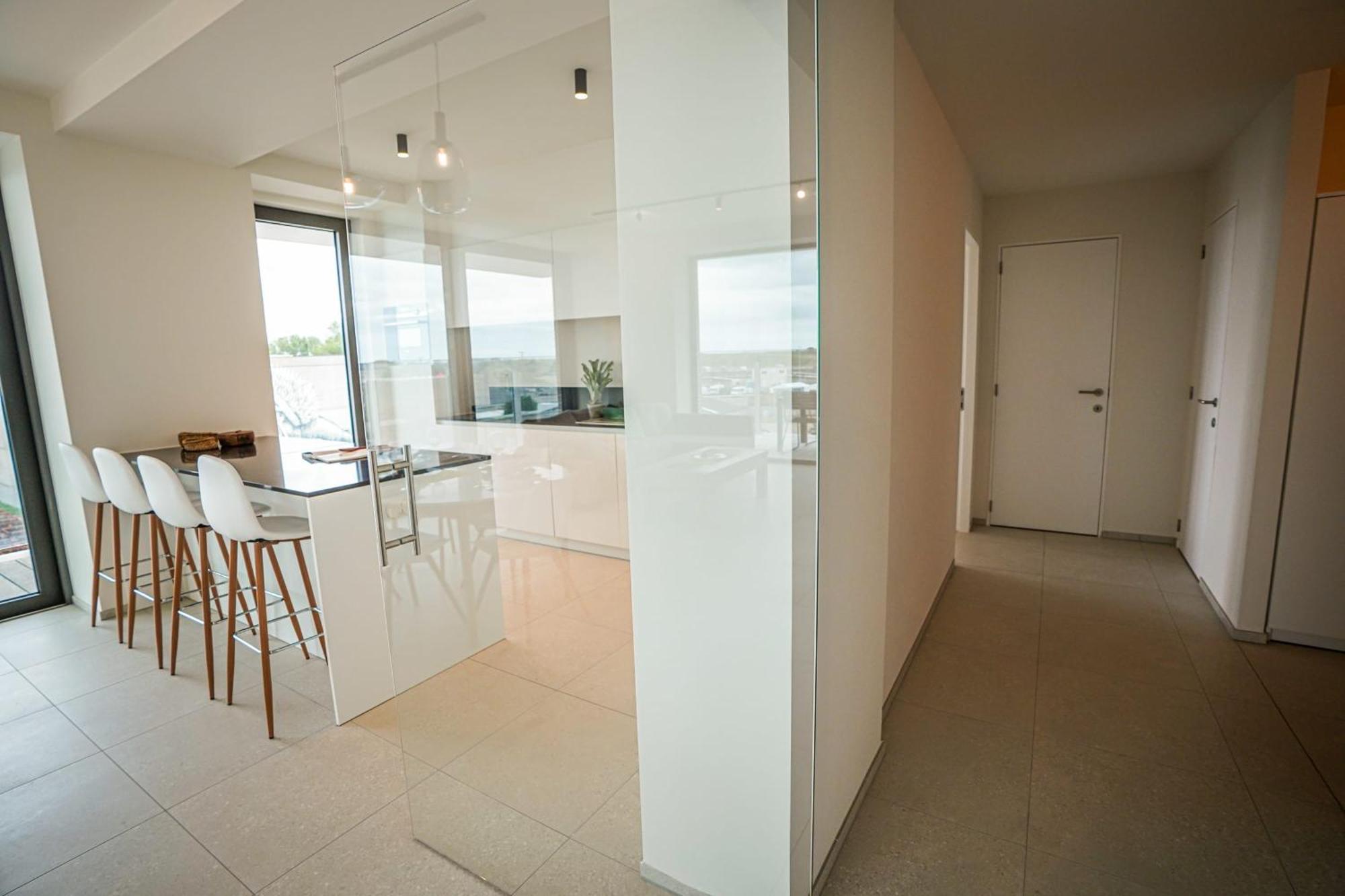 Huswell - Beautiful Apartment With Communal Pool And Gym Остенде Екстер'єр фото