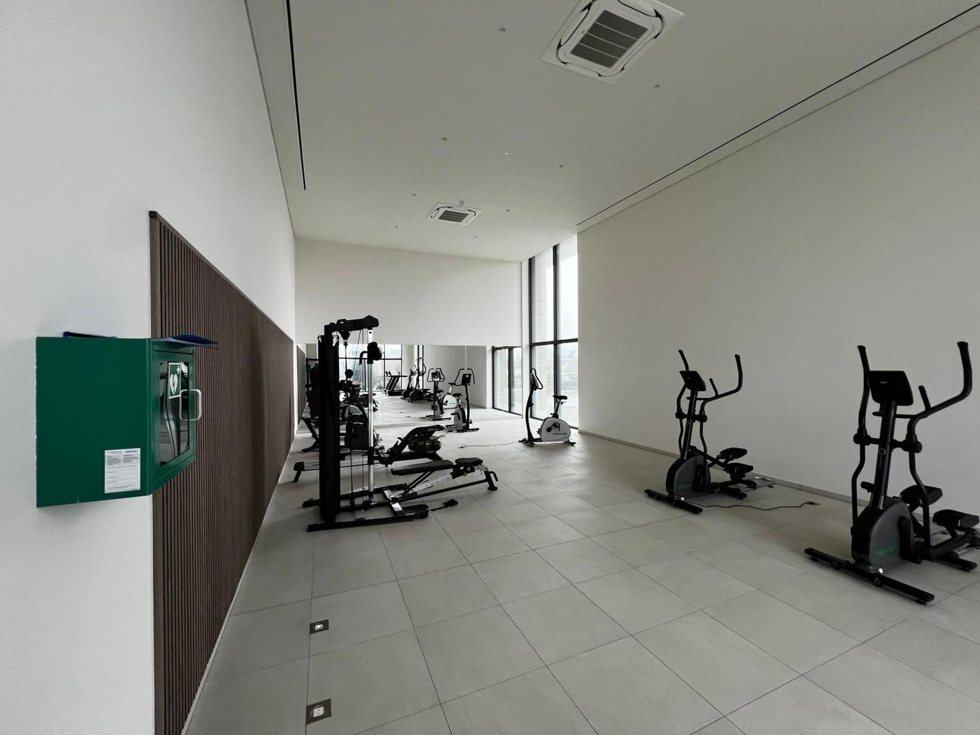 Huswell - Beautiful Apartment With Communal Pool And Gym Остенде Екстер'єр фото